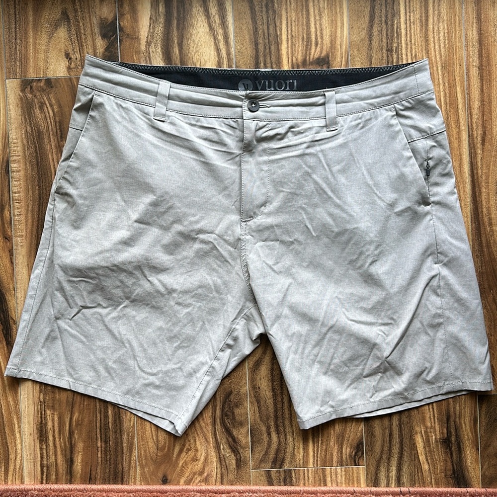 Vuori Aim short | size 36”